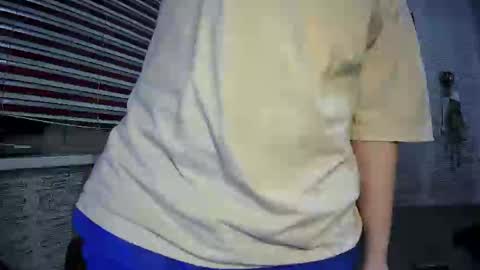 Snapshot of jonnymyloka chatting on 03/10/25, 06:45 JONNY online show from 03/10/25, 06:45