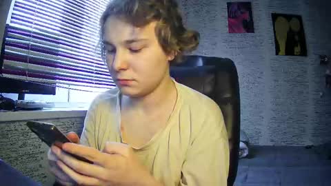 Snapshot of jonnymyloka chatting on 03/12/25, 08:19 JONNY online show from 03/12/25, 08:19