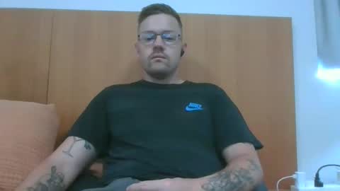 jonoy1995 online show from 02/15/25, 11:58