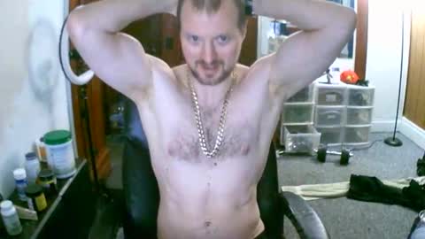 Snapshot of jonyroxy90 chatting on 09/13/25, 06:02 jonyroxy90 online show from 09/13/25, 06:02