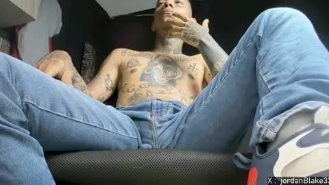 Snapshot of jordan33blake chatting on 12/22/24, 12:49 jordan33blake online show from 12/22/24, 12:49