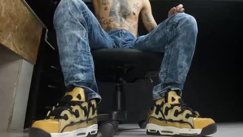 Snapshot of jordan33blake chatting on 01/31/25, 01:23 jordan33blake online show from 01/31/25, 01:23