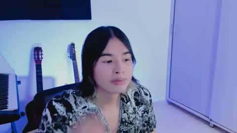 Jiho online show from 09/17/25, 03:08