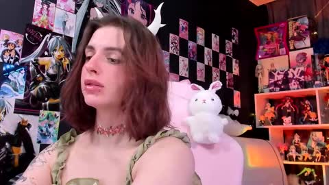 Rose online show from 12/21/25, 04:58