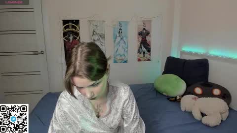 Mila online show from 11/28/25, 03:53