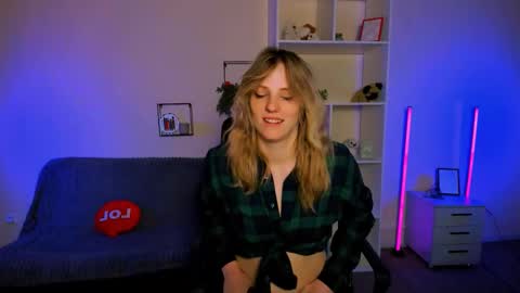 jose_fairy online show from 10/16/25, 06:14