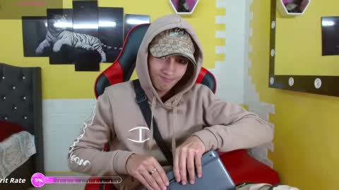 jose_sexycumm online show from 10/13/25, 05:02