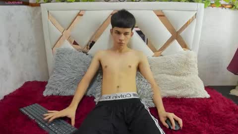 JOSE DAVID online show from 12/15/25, 06:23