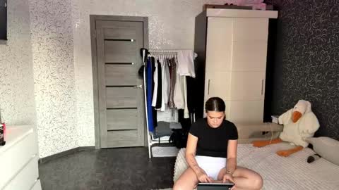 Eli online show from 04/18/26, 11:03