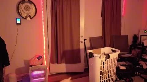 Josef online show from 04/10/26, 01:55