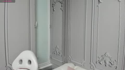 Katalina online show from 12/29/24, 10:45