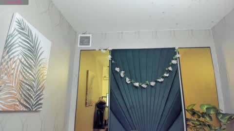 Katalina online show from 02/05/25, 11:02