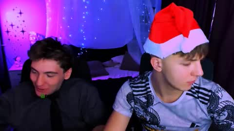 joseph_bear_ online show from 12/14/25, 08:13