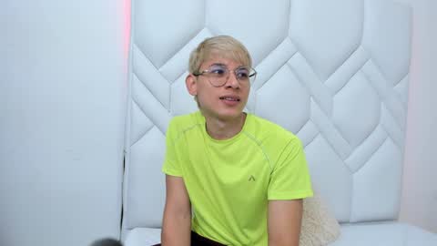 Snapshot of joseph_brown_ chatting on 12/07/24, 10:34 JOSEPH BROWN online show from 12/07/24, 10:34