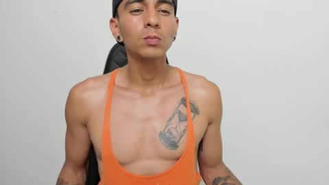 Snapshot of joseph_fit chatting on 12/04/24, 03:48 joseph online show from 12/04/24, 03:48