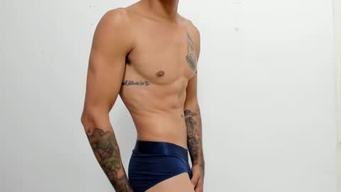 Snapshot of joseph_fit chatting on 12/04/24, 10:02 joseph online show from 12/04/24, 10:02