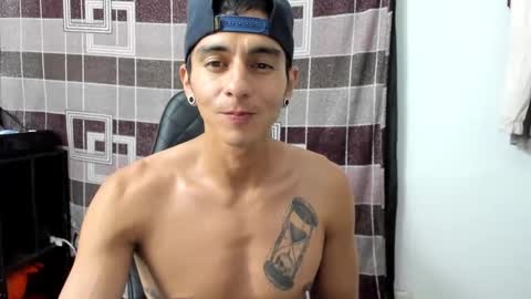 Snapshot of joseph_fit chatting on 01/25/25, 02:04 joseph online show from 01/25/25, 02:04