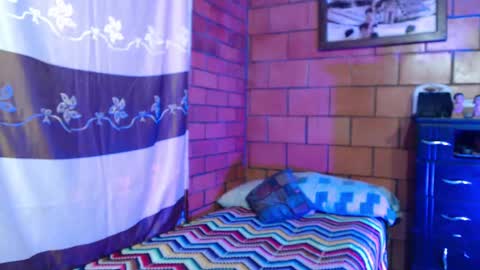 Snapshot of joseph_fit chatting on 02/27/25, 04:09 joseph online show from 02/27/25, 04:09