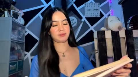 Violet online show from 05/04/26, 02:35
