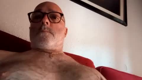 Snapshot of joserval1960 chatting on 07/13/26, 04:10 joserval1960 online show from 07/13/26, 04:10