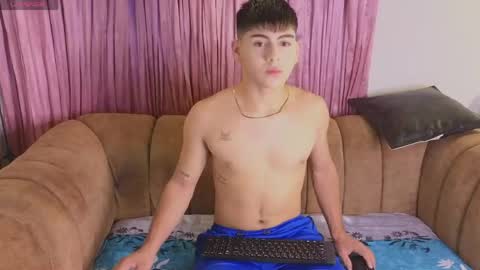 Snapshot of josethariaz25 chatting on 05/15/26, 10:33 JOSETH ARIAZ online show from 05/15/26, 10:33