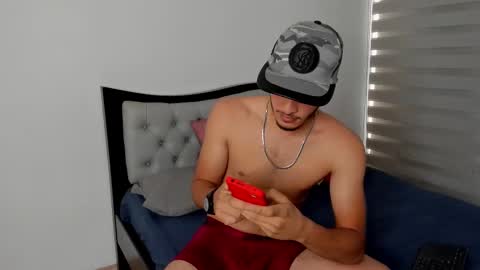 Snapshot of josh_and_dilany chatting on 02/12/25, 01:59 Dilany Josh online show from 02/12/25, 01:59