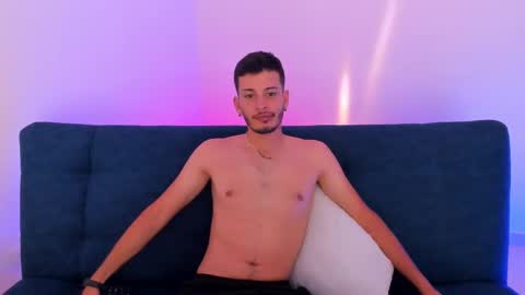 Snapshot of josh_and_val chatting on 09/30/25, 02:38 Josh Val online show from 09/30/25, 02:38