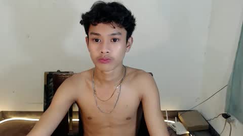 Snapshot of josh_bigcockxxx chatting on 03/01/26, 05:04 JOSH online show from 03/01/26, 05:04