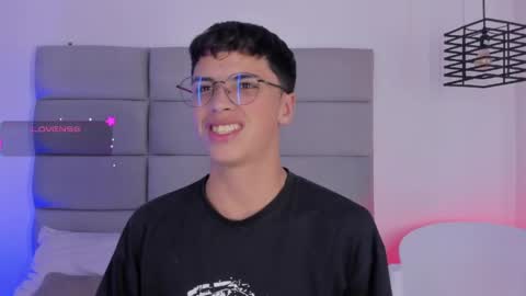 Josh online show from 04/08/26, 04:12