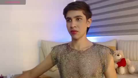 joshua_saenz_ online show from 07/08/26, 08:13