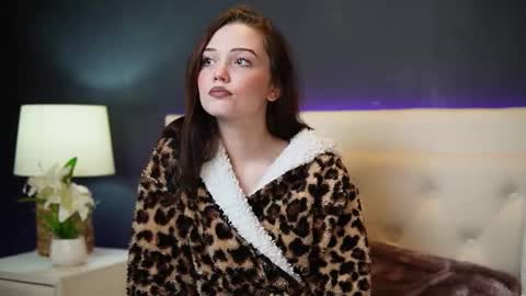  Josie  online show from 12/01/25, 08:47