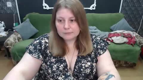 Snapshot of josiesun771 chatting on 05/08/26, 10:31 josiesun771 online show from 05/08/26, 10:31