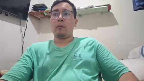 Snapshot of josq121 chatting on 03/05/25, 06:33 josq121 online show from 03/05/25, 06:33