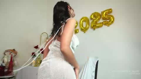 Snapshot of joss_caprice chatting on 12/31/24, 03:53 Joss online show from 12/31/24, 03:53
