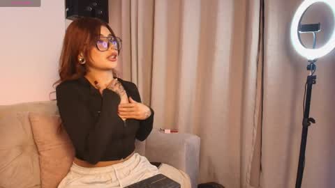 josephine   independent model    online show from 04/09/26, 08:09