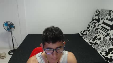 josue25sex online show from 12/03/25, 04:31
