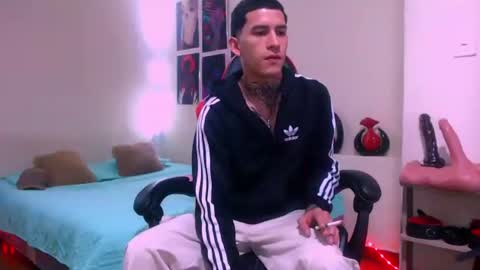 josue_linares online show from 03/19/26, 01:20