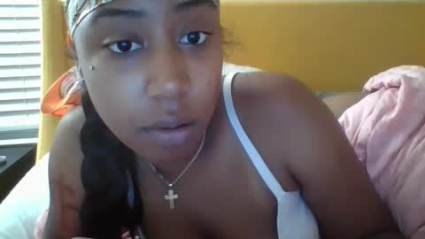 Snapshot of jottijade chatting on 10/13/25, 10:37 jottijade online show from 10/13/25, 10:37