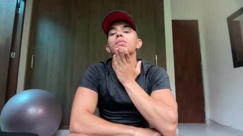 Im Jouliano online show from 11/29/25, 08:34