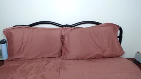 Snapshot of jowiththehair chatting on 01/07/25, 06:14 Jo Dayne online show from 01/07/25, 06:14