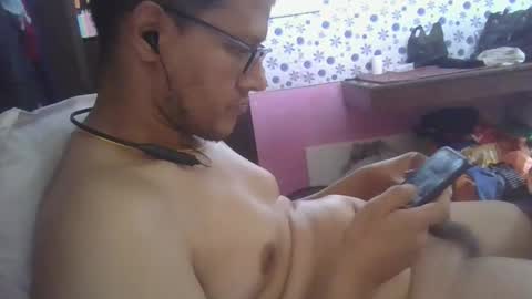 Snapshot of joybook8 chatting on 10/13/25, 04:01 joybook8 online show from 10/13/25, 04:01