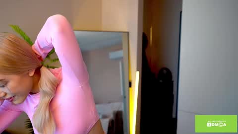 Snapshot of joybunny chatting on 03/08/25, 08:22 joybunny online show from 03/08/25, 08:22