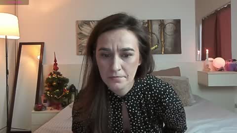 Snapshot of joycasidy chatting on 01/04/25, 02:35 CassidyJoy online show from 01/04/25, 02:35