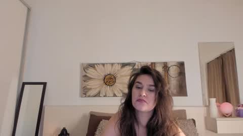 Snapshot of joycasidy chatting on 01/28/25, 07:10 CassidyJoy online show from 01/28/25, 07:10