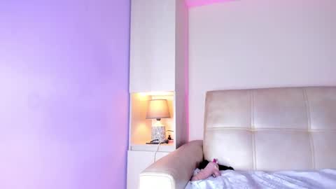 Snapshot of joyceblake chatting on 10/01/25, 04:40 joyceblake online show from 10/01/25, 04:40