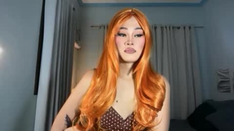 Snapshot of joyslayer69 chatting on 06/01/26, 11:34 SOFIA online show from 06/01/26, 11:34