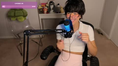 Snapshot of joystickjackie chatting on 12/03/24, 11:35 Jackie Joy online show from 12/03/24, 11:35