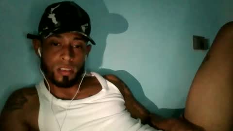 jpineda97 online show from 01/16/26, 04:27