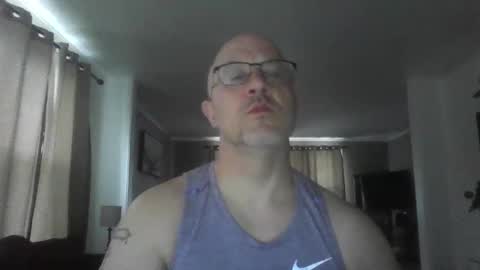 Snapshot of jr1871 chatting on 05/08/26, 11:59 jr1871 online show from 05/08/26, 11:59