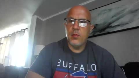 Snapshot of jr1871 chatting on 07/11/26, 11:35 jr1871 online show from 07/11/26, 11:35